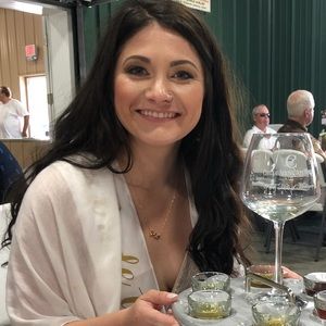 Meet your Posher, Madison